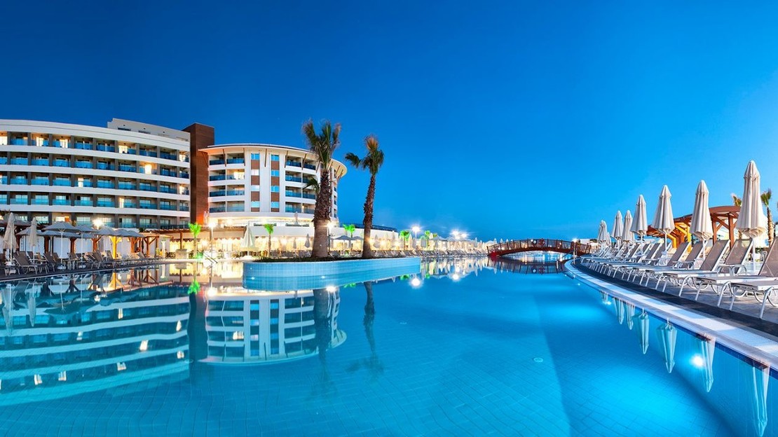 AQUASIS DE LUXE RESORT