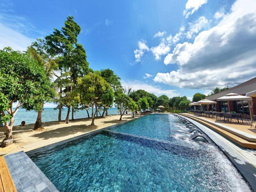 ASTORIA PALAWAN