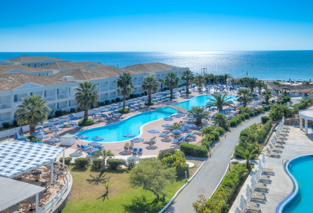 SANDY BEACH RESORT