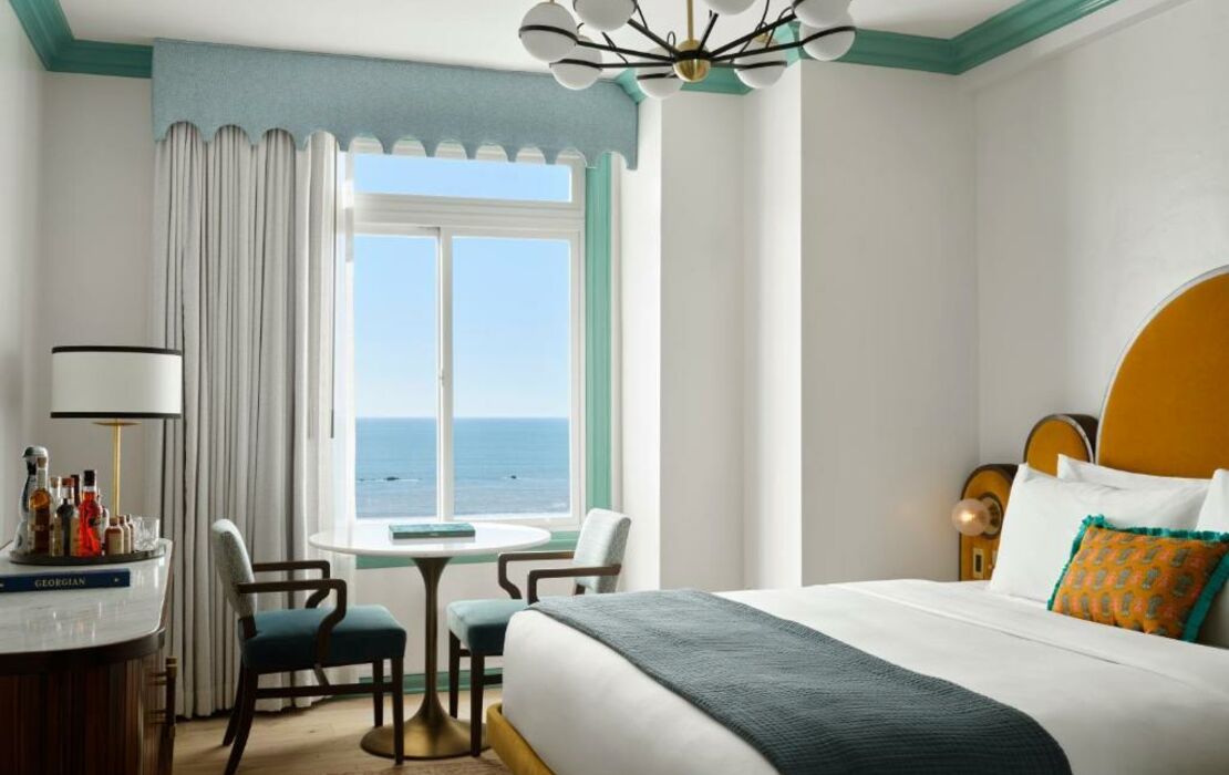 GEORGIAN HOTEL