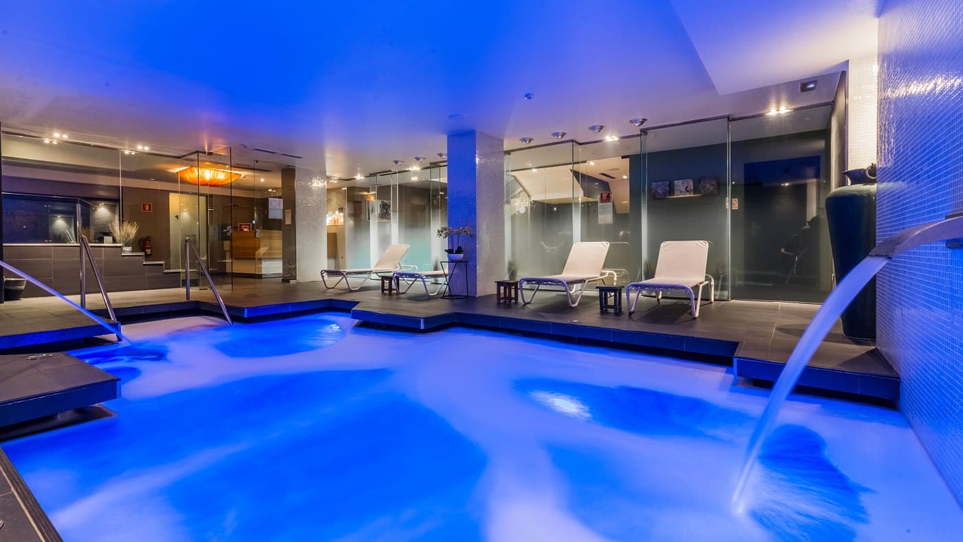 GRUMS HOTEL AND SPA
