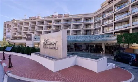 FAIRMONT MONT CARLO