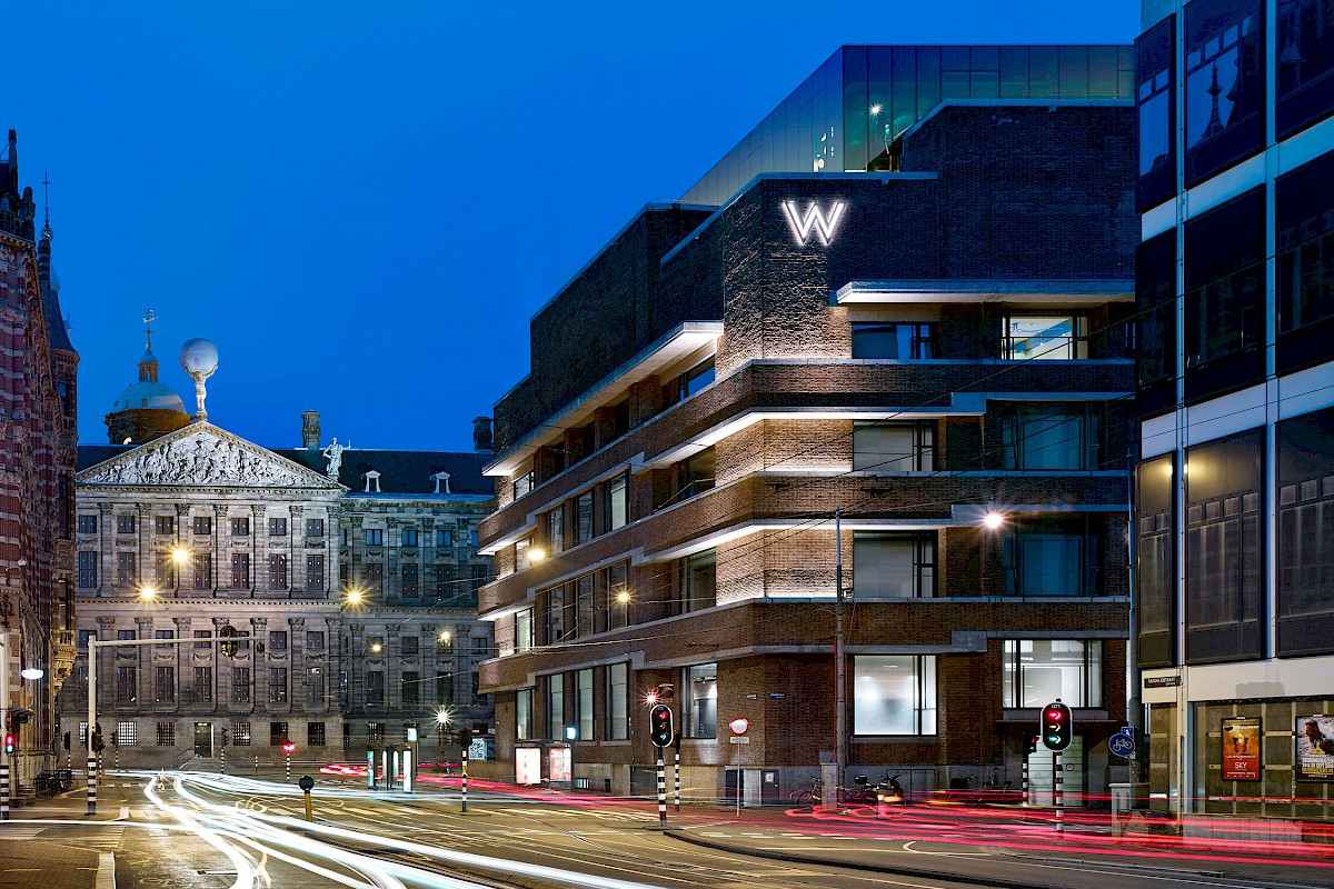 W AMSTERDAM