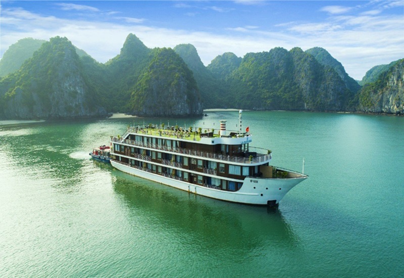 LA CASTA CRUISE